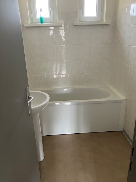 T3 009686 RDC DANS LA VILLE DE CERNAY