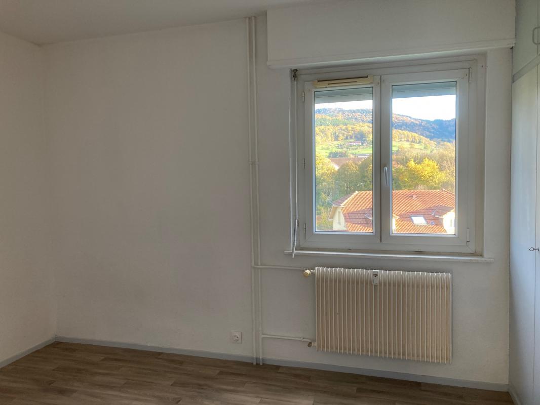 T4 AU 2° ETAGE DANS LA CHARMANTE COMMUNE DE MASEVAUX