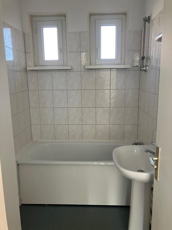 T3 013976 AVEC BALCON AU 2EME ETAGE DANS LA VILLE DE CERNAY